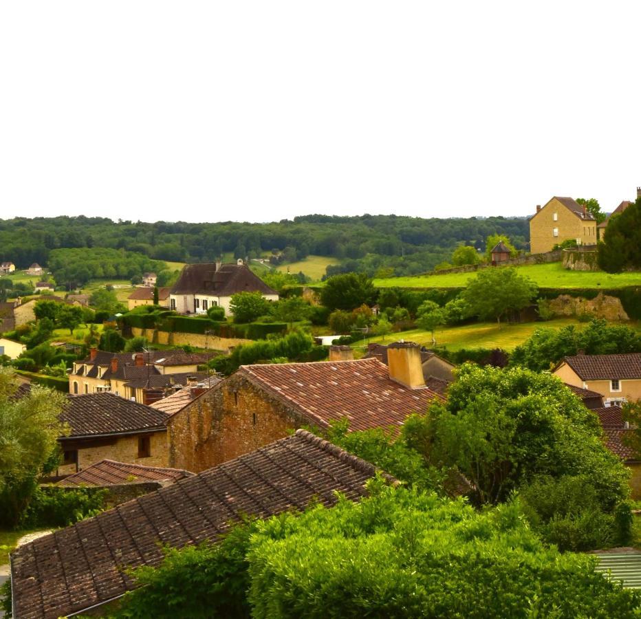 Logis Hotel Le Boudoir Belves Exterior photo
